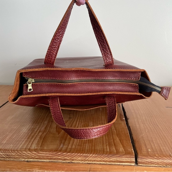 Portland Leather Goods NUTMEG Medium Crossbody Zippered Tote w/ Free Flair 🤎 - Picture 7 of 16